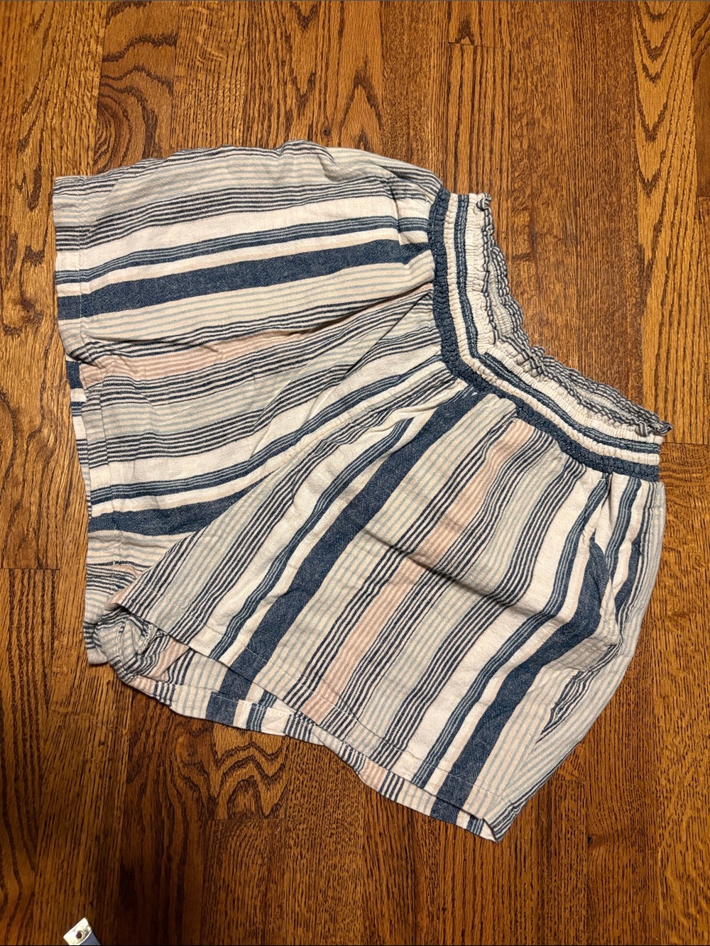 Universal Thread Stretch High-Waist Striped Shorts - Blue & Cream Medium
